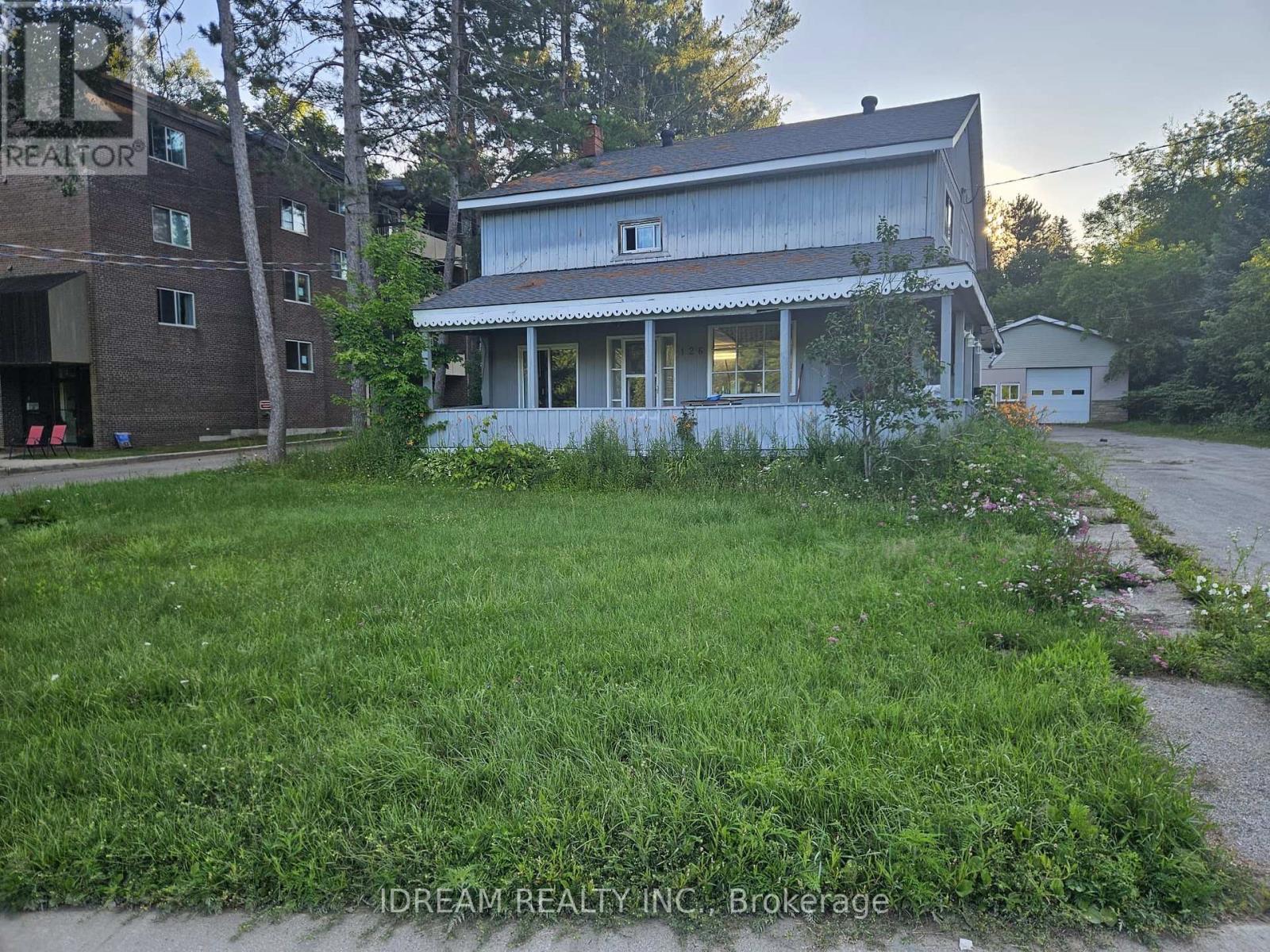 126 RIVER ROAD, Bracebridge, Ontario