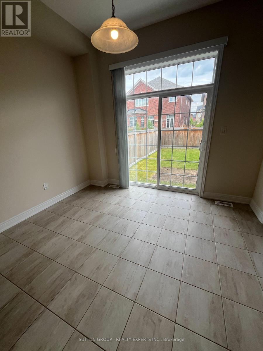 89 Morningside Drive, Halton Hills, Ontario  L7G 0H6 - Photo 10 - W12656824