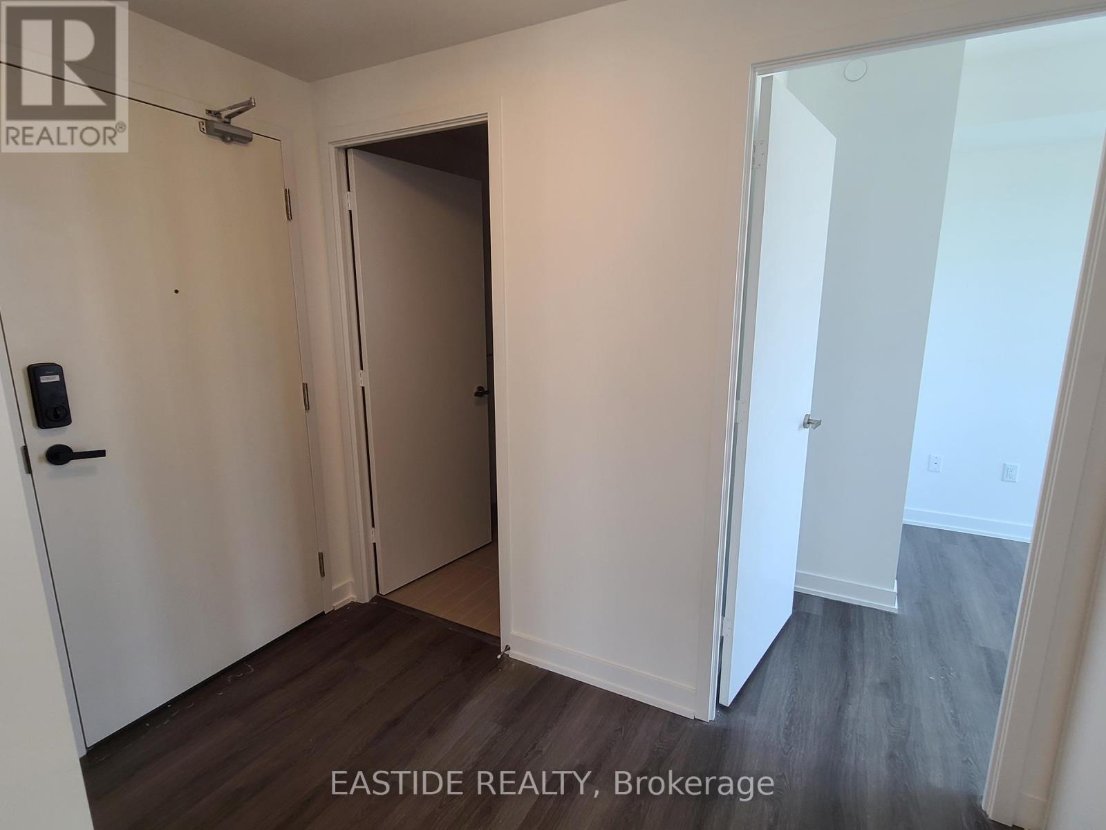 1604 - 3883 Quartz Road, Mississauga, Ontario  L5B 0M3 - Photo 5 - W12656830