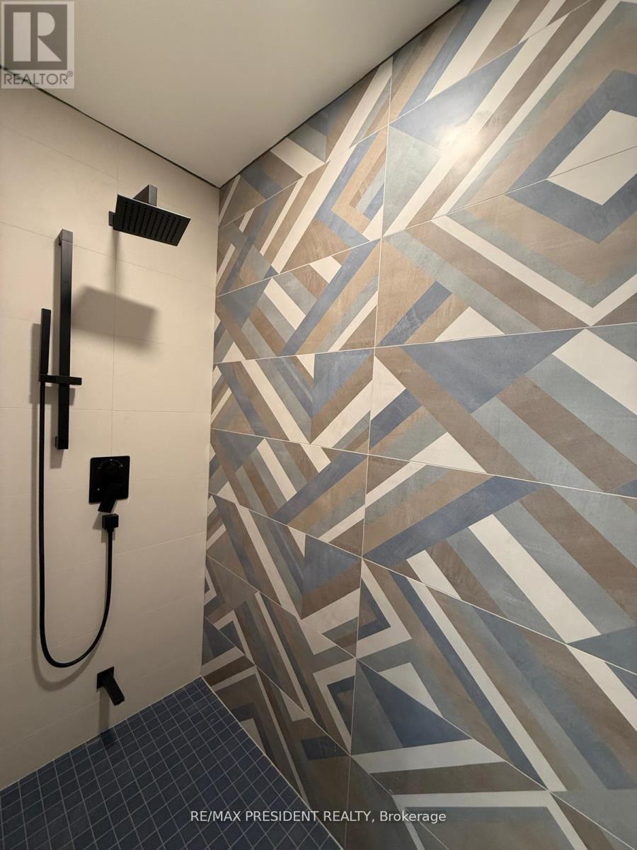 B103 - 1943 Ironoak Way, Oakville, Ontario  L6H 3V7 - Photo 16 - W12656836