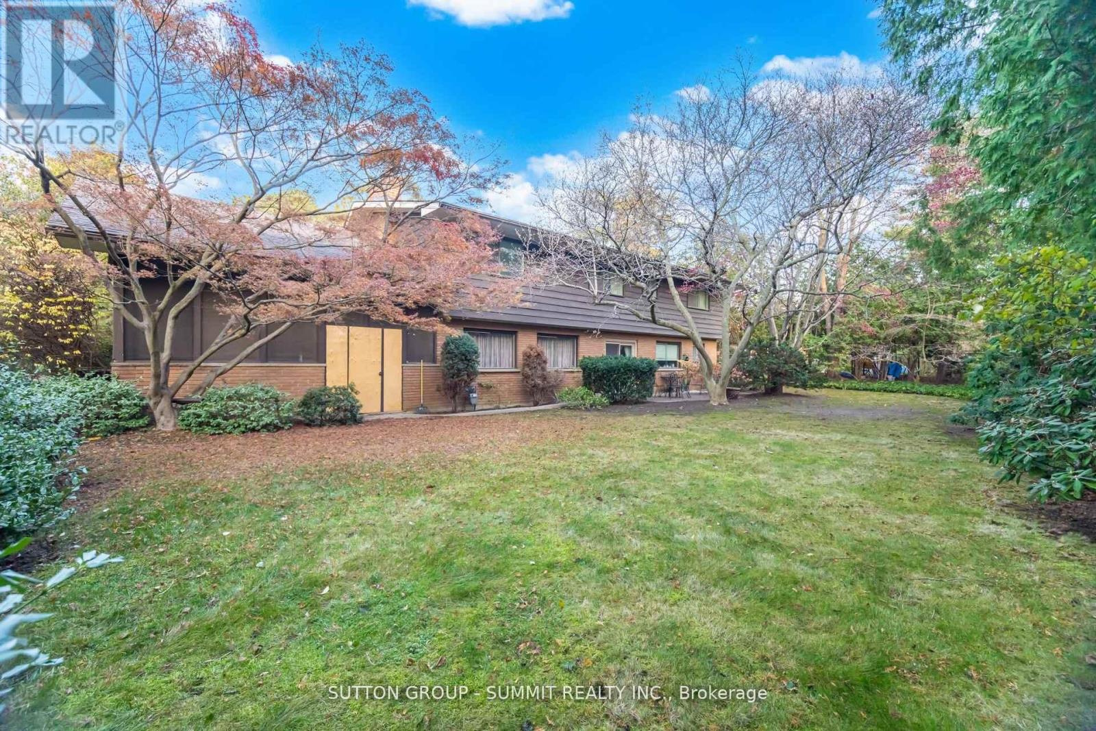 2264 Courrier Lane, Mississauga, Ontario  L5C 1V2 - Photo 15 - W12656840