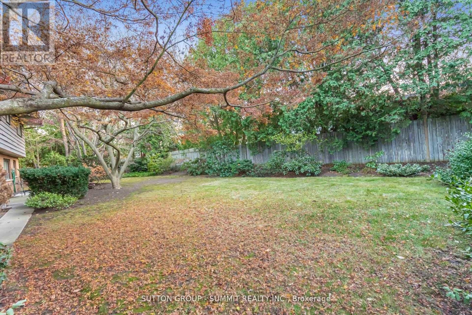 2264 Courrier Lane, Mississauga, Ontario  L5C 1V2 - Photo 17 - W12656840