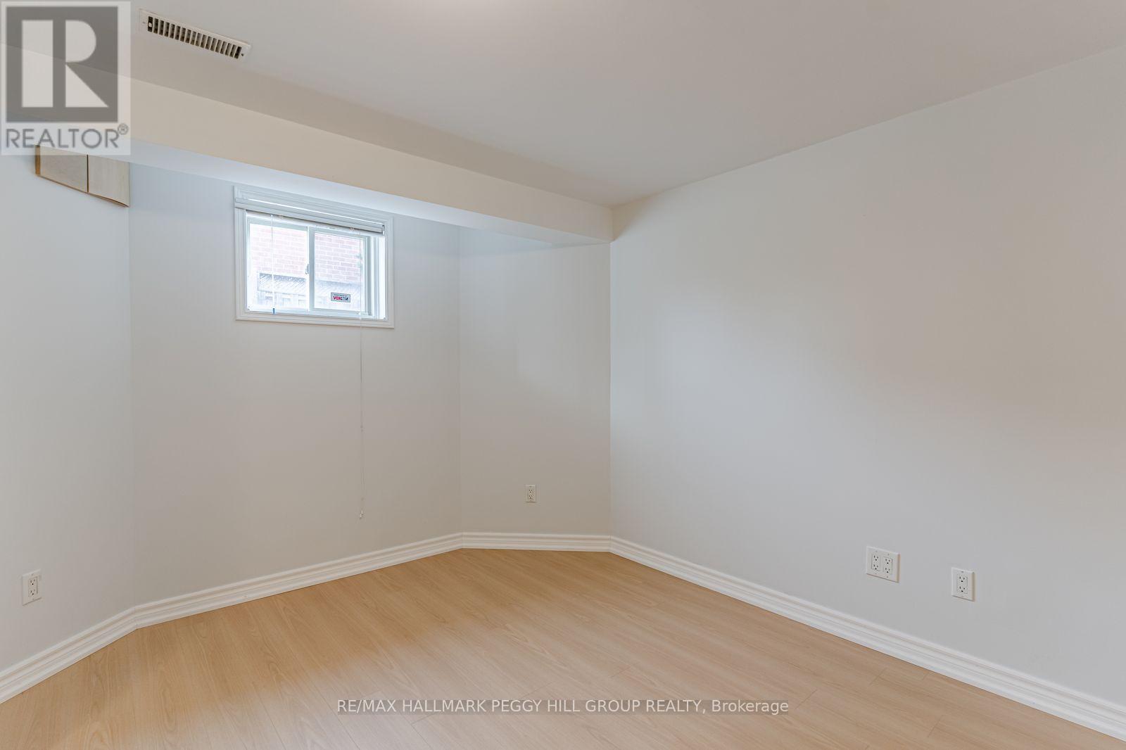 Lower - 1 Shady Glen Crescent, Caledon, Ontario  L7E 2K4 - Photo 7 - W12656844