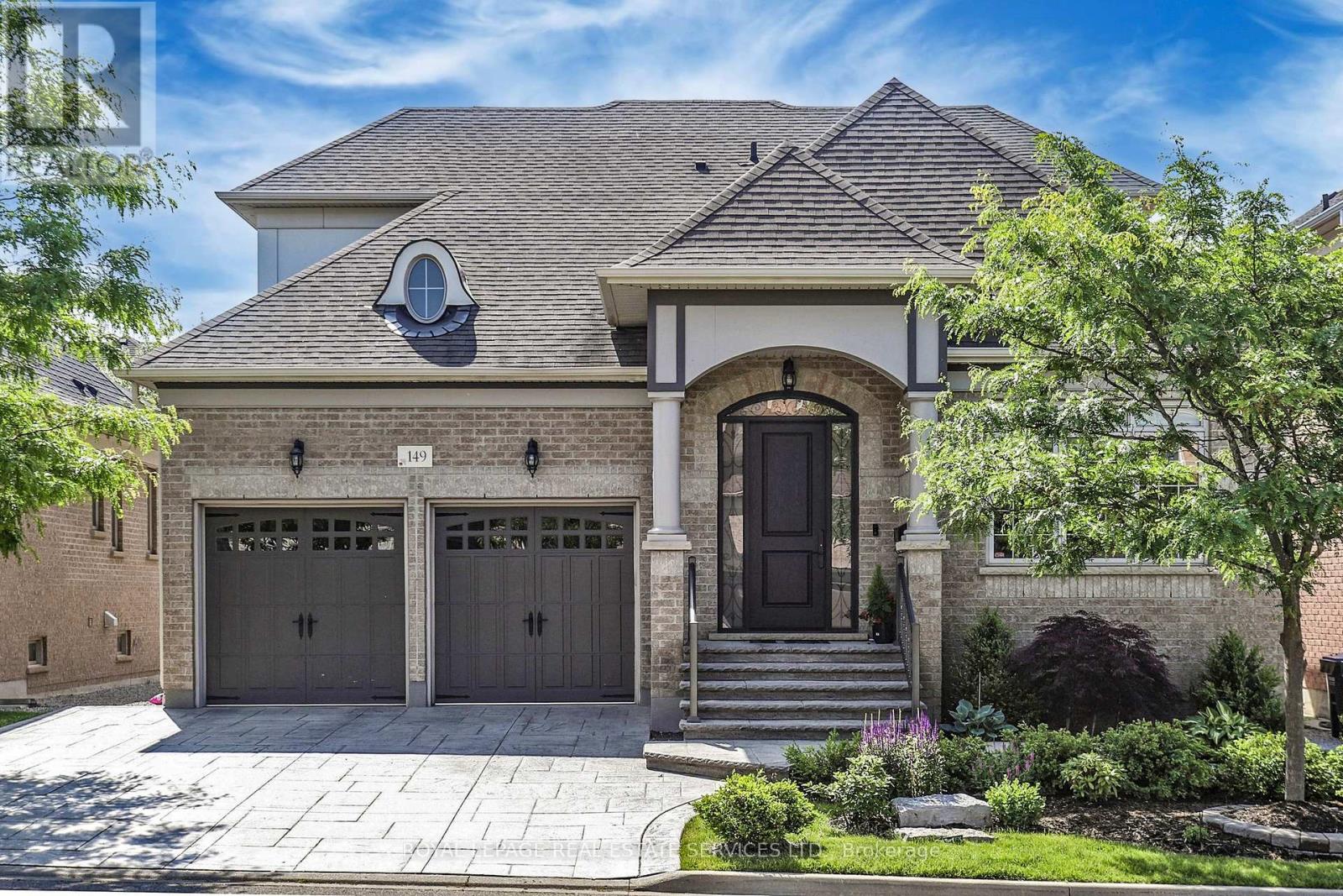 149 Coastline Drive, Brampton, Ontario  L6Y 0S3 - Photo 2 - W12656852