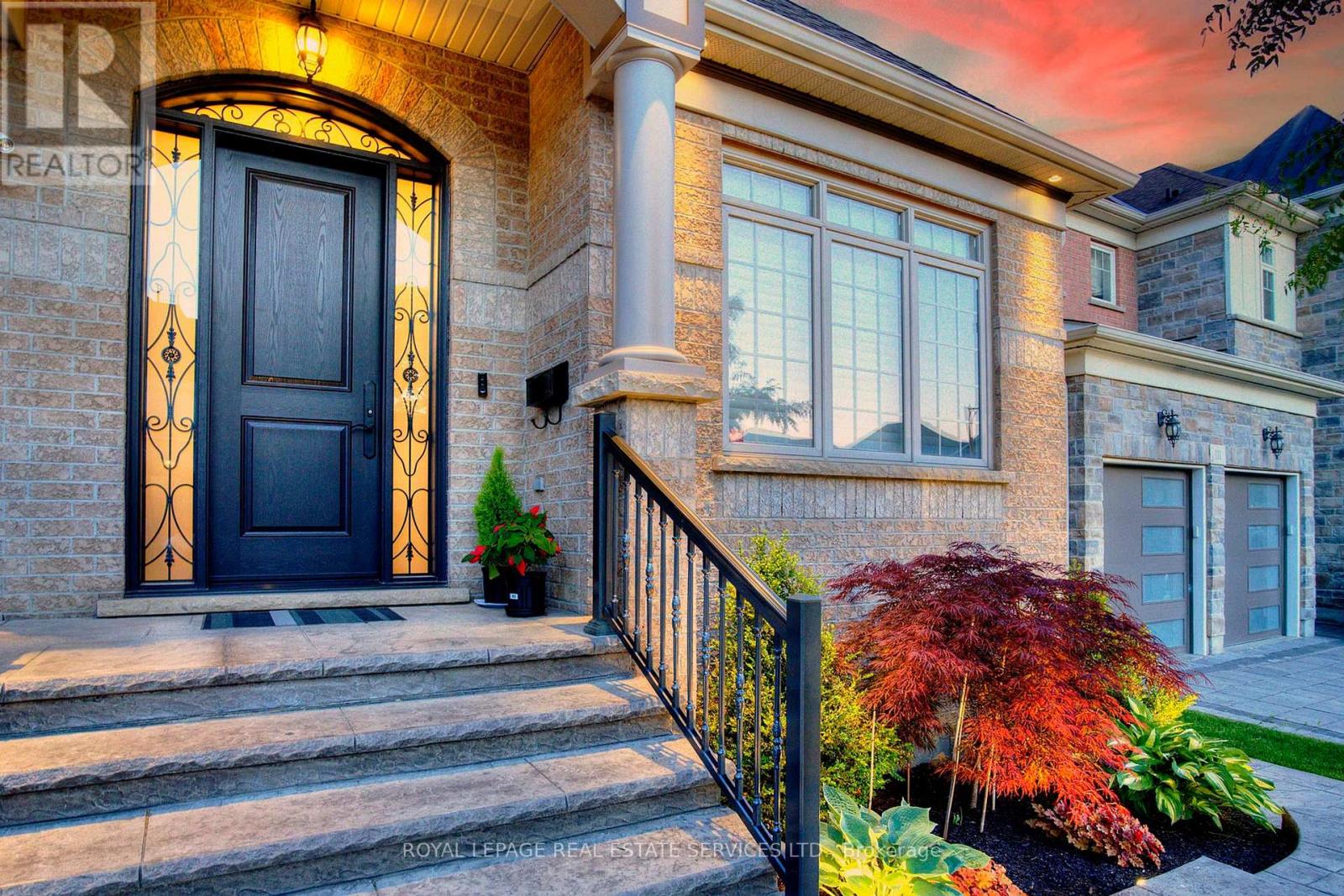 149 Coastline Drive, Brampton, Ontario  L6Y 0S3 - Photo 3 - W12656852