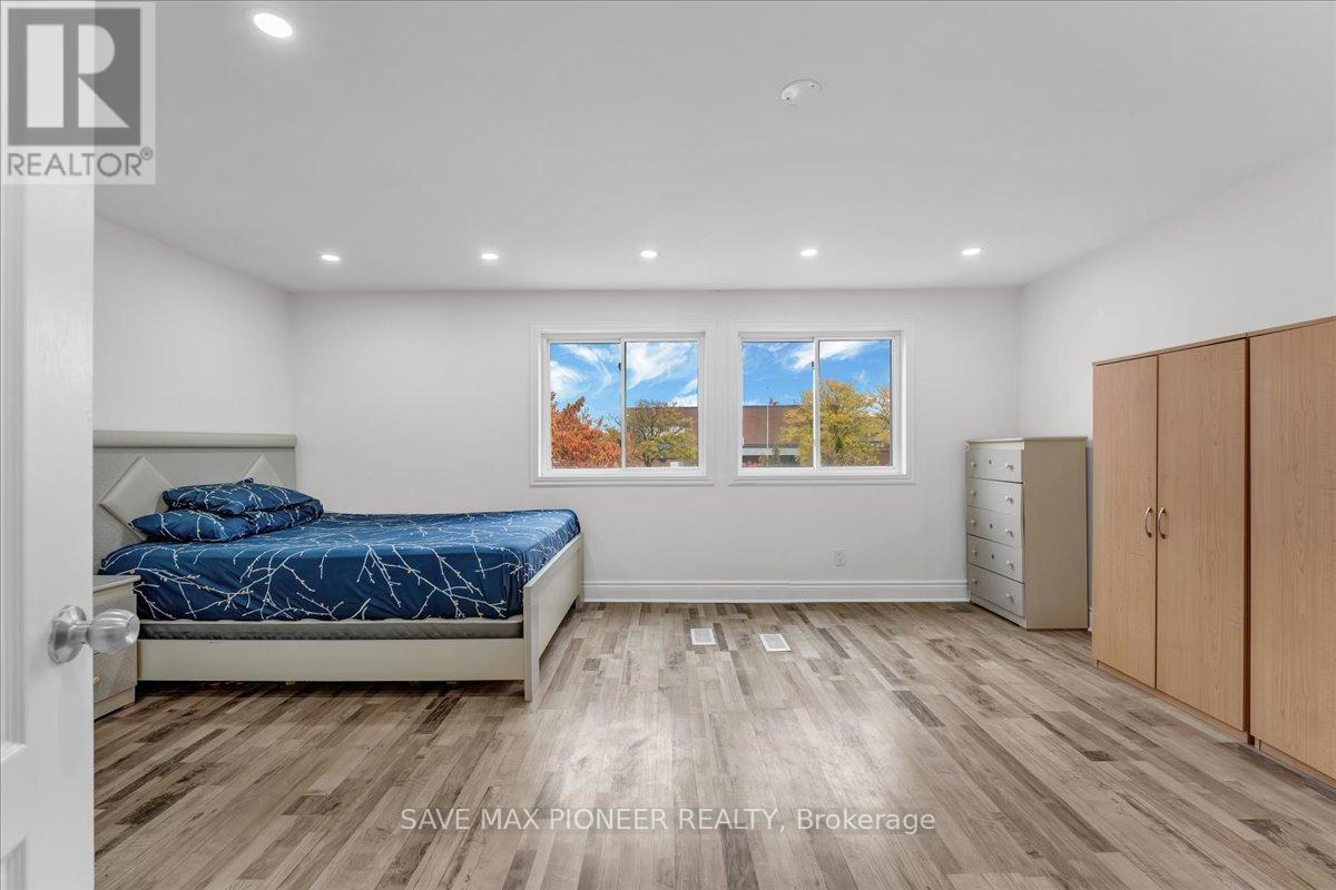 11 Great Oak Court, Brampton, Ontario  L6S 2J9 - Photo 20 - W12656894