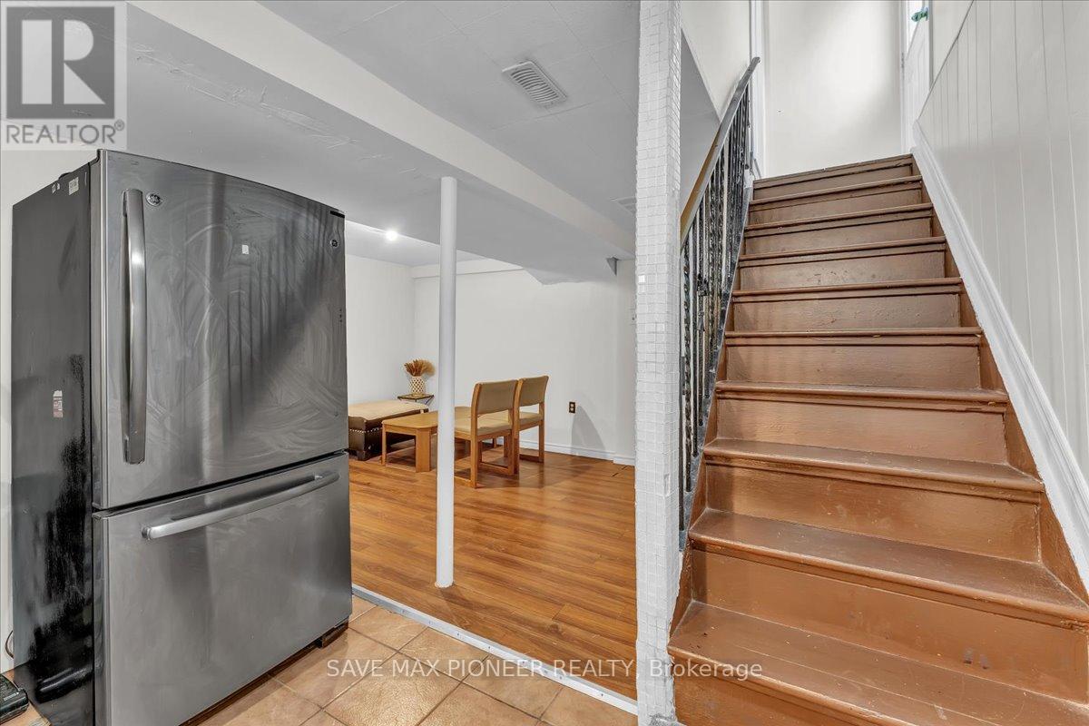 11 Great Oak Court, Brampton, Ontario  L6S 2J9 - Photo 31 - W12656894