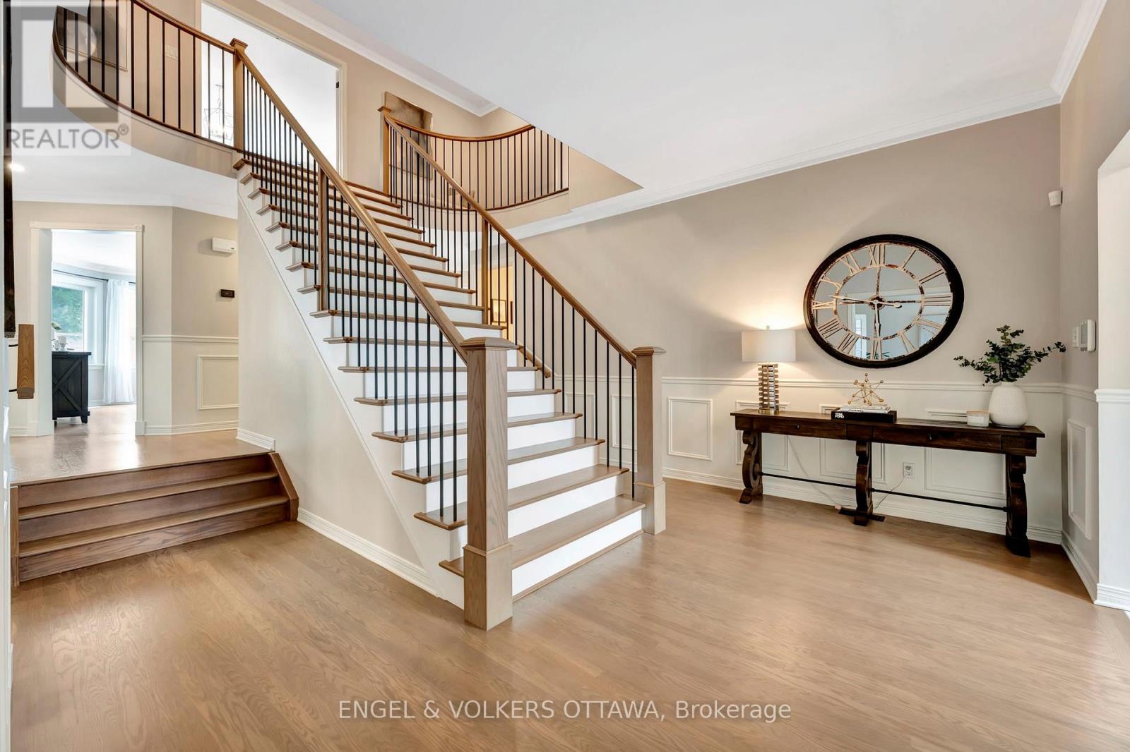 14 Belton Avenue, Ottawa, Ontario  K2S 1G7 - Photo 6 - X12392541