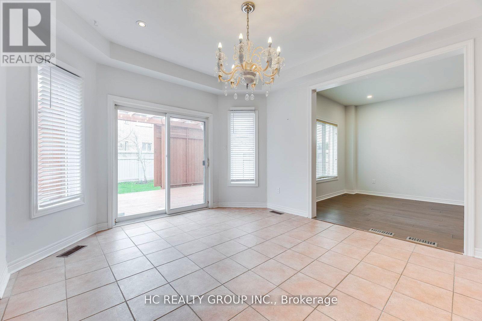 2591 North Ridge Trail, Oakville, Ontario  L6H 7L5 - Photo 11 - W12656986