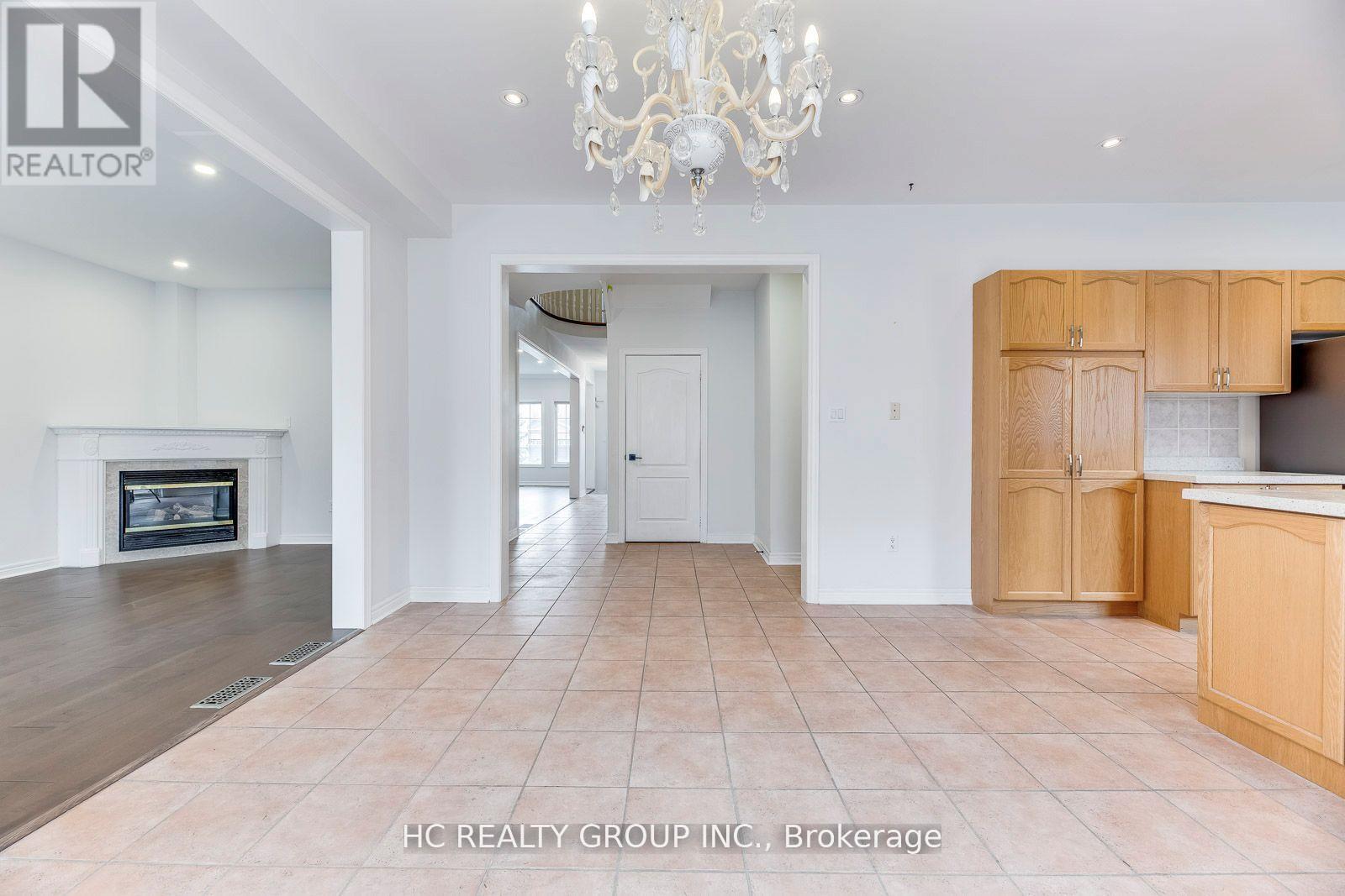 2591 North Ridge Trail, Oakville, Ontario  L6H 7L5 - Photo 12 - W12656986