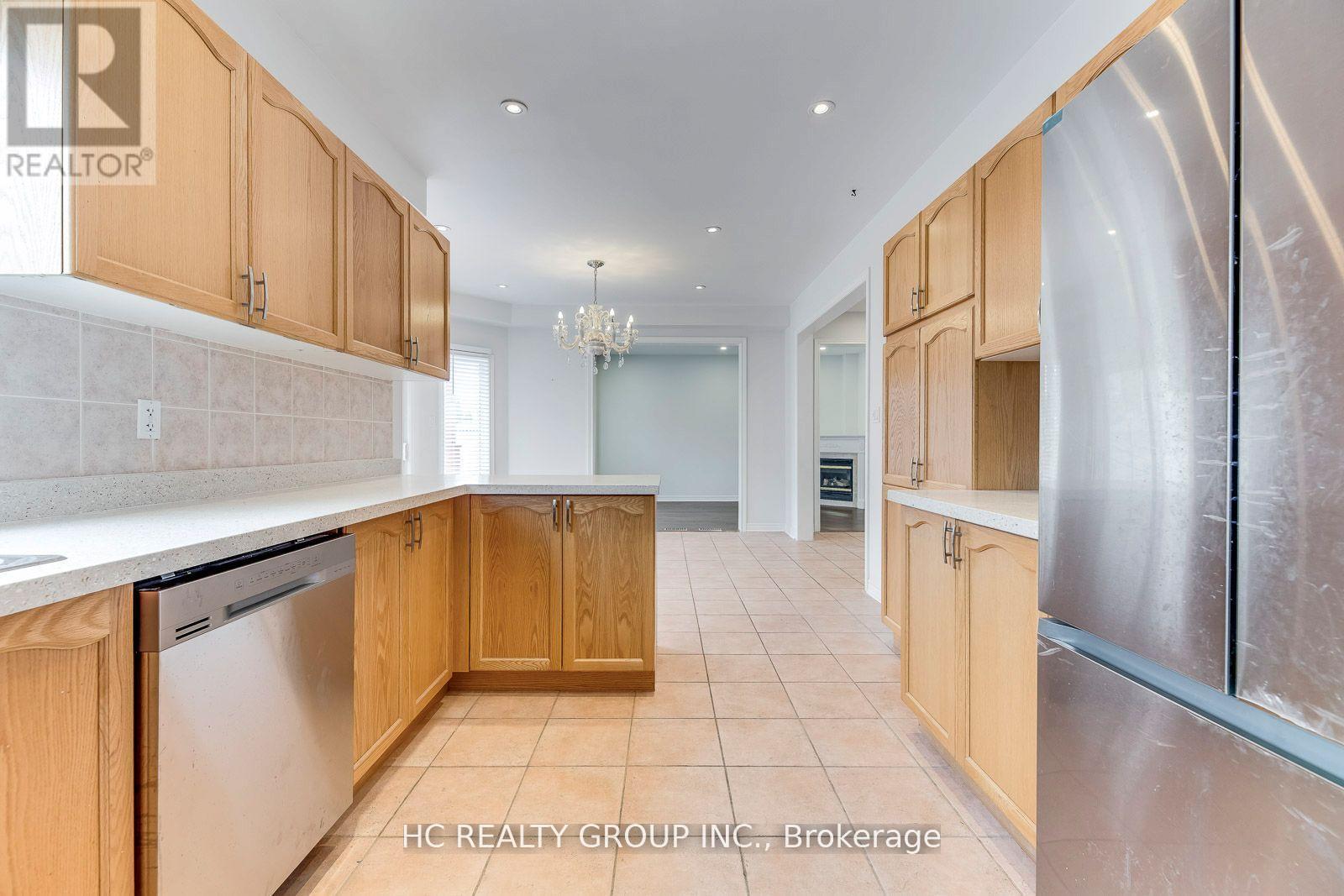 2591 North Ridge Trail, Oakville, Ontario  L6H 7L5 - Photo 16 - W12656986