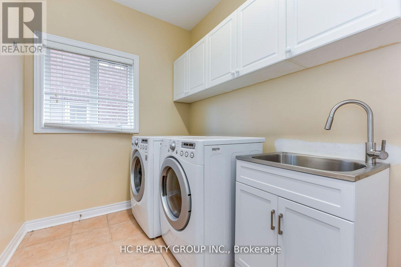 2591 North Ridge Trail, Oakville, Ontario  L6H 7L5 - Photo 17 - W12656986