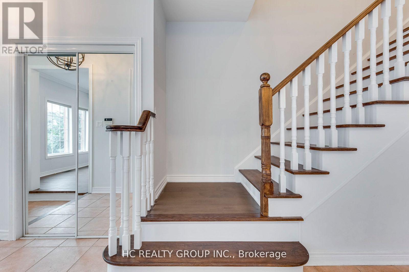 2591 North Ridge Trail, Oakville, Ontario  L6H 7L5 - Photo 19 - W12656986