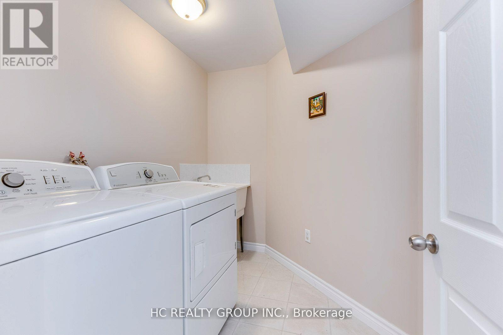 2591 North Ridge Trail, Oakville, Ontario  L6H 7L5 - Photo 37 - W12656986