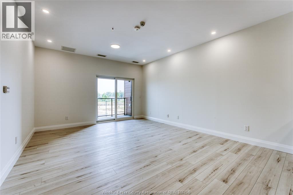 4785 Walker Road Unit# 301, Windsor, Ontario  N9G 0E3 - Photo 7 - 26000049