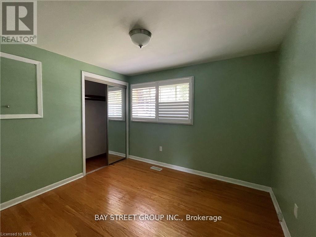 10 Rideau Crescent, St. Catharines, Ontario  L2M 2E9 - Photo 9 - X12656814