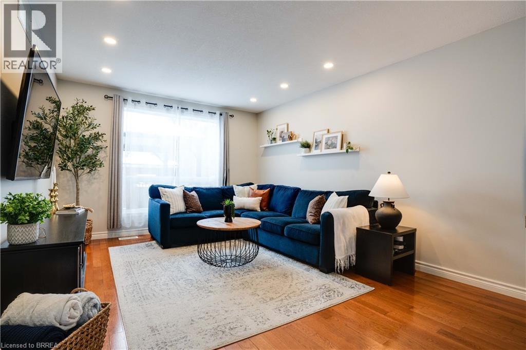 564 Grange Road, Guelph, Ontario  N1E 7C9 - Photo 4 - 40794919