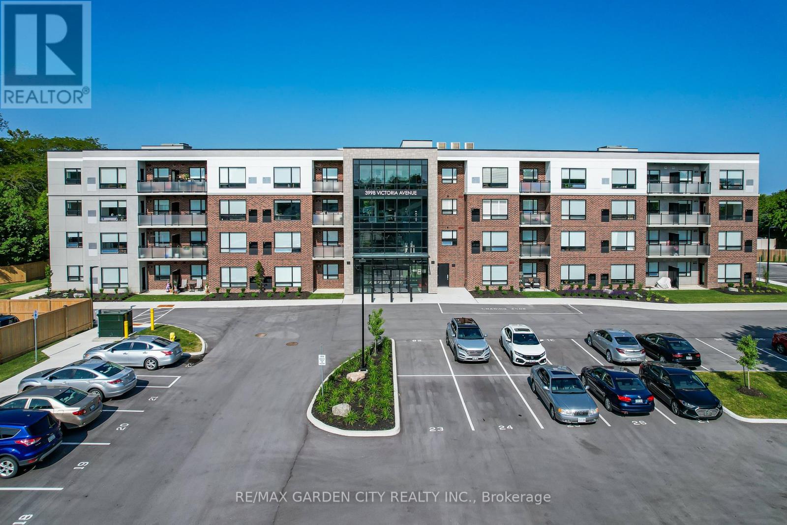 412 - 3998 Victoria Avenue, Lincoln, Ontario  L0R 2C0 - Photo 2 - X12656996