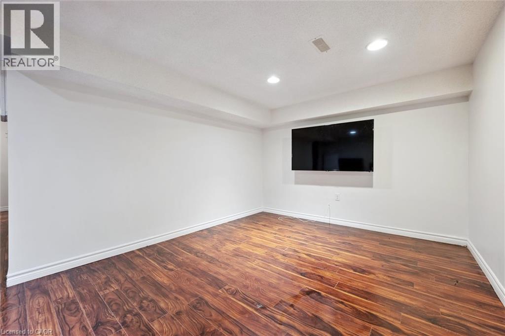 23 Tamvale Crescent, Kitchener, Ontario  N2E 3K7 - Photo 31 - 40794485