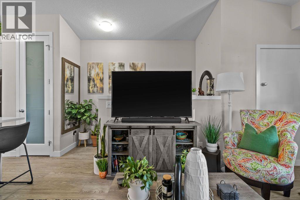 1426, 2461 Baysprings Link Sw, Airdrie, Alberta  T4B 4C6 - Photo 8 - A2264048