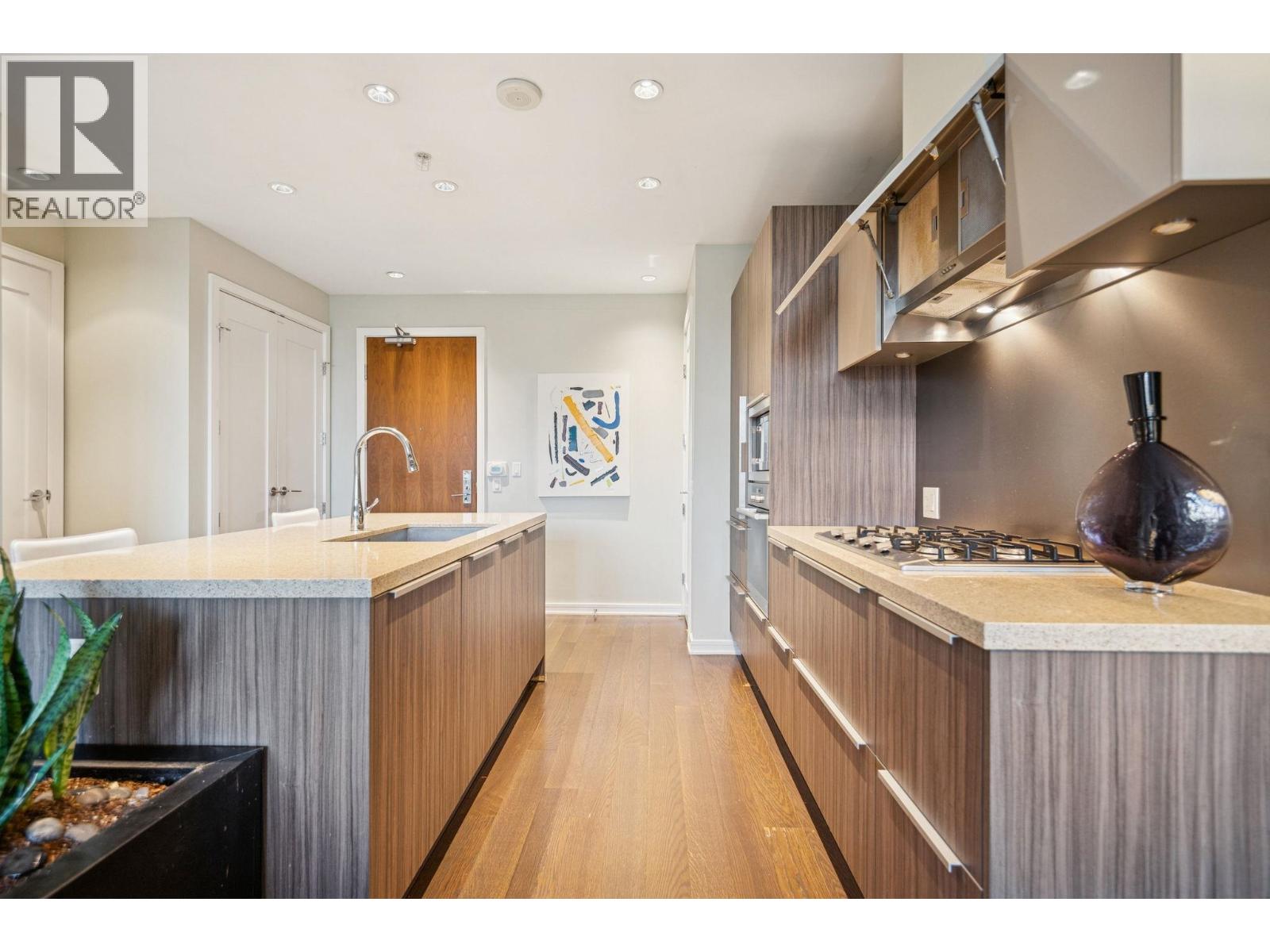 1618 Columbia Street, Vancouver, British Columbia  V5Y 0B6 - Photo 8 - R3075371