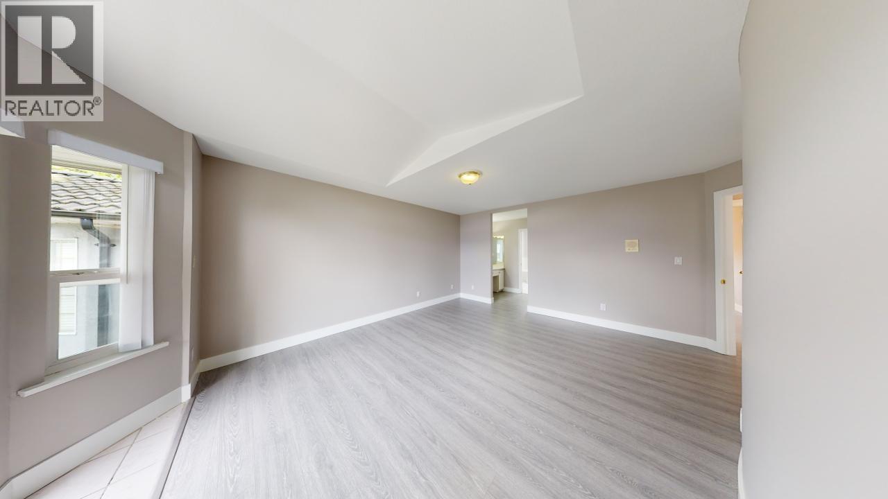 7563 Cariboo Road, Burnaby, British Columbia  V3N 4X2 - Photo 29 - R3075329