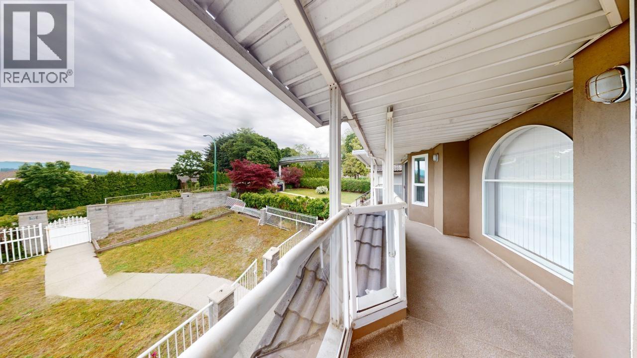 7563 Cariboo Road, Burnaby, British Columbia  V3N 4X2 - Photo 37 - R3075329