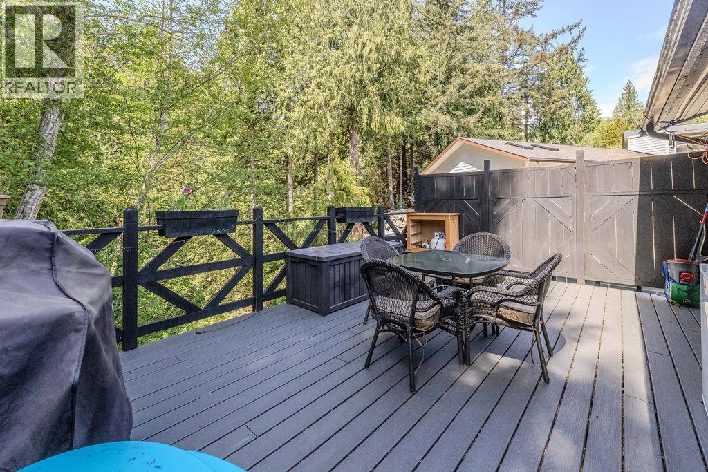 1453 Davidson Road, Gibsons, British Columbia  V0N 1V6 - Photo 16 - R3075331