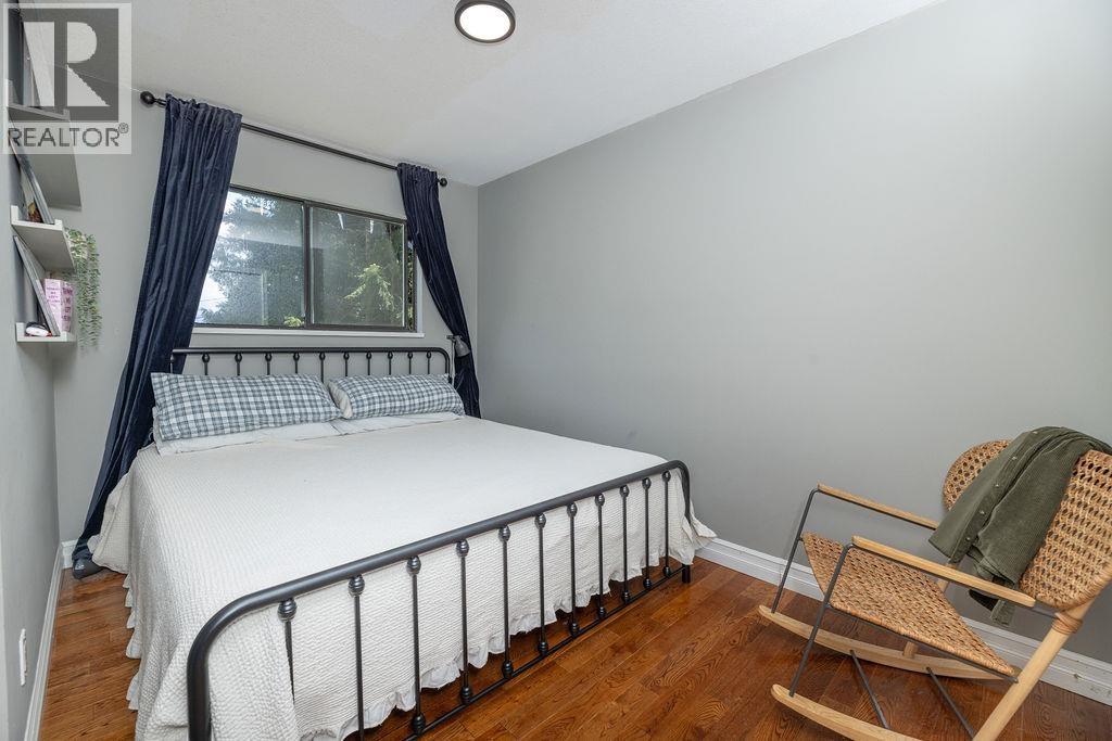 1453 Davidson Road, Gibsons, British Columbia  V0N 1V6 - Photo 19 - R3075331