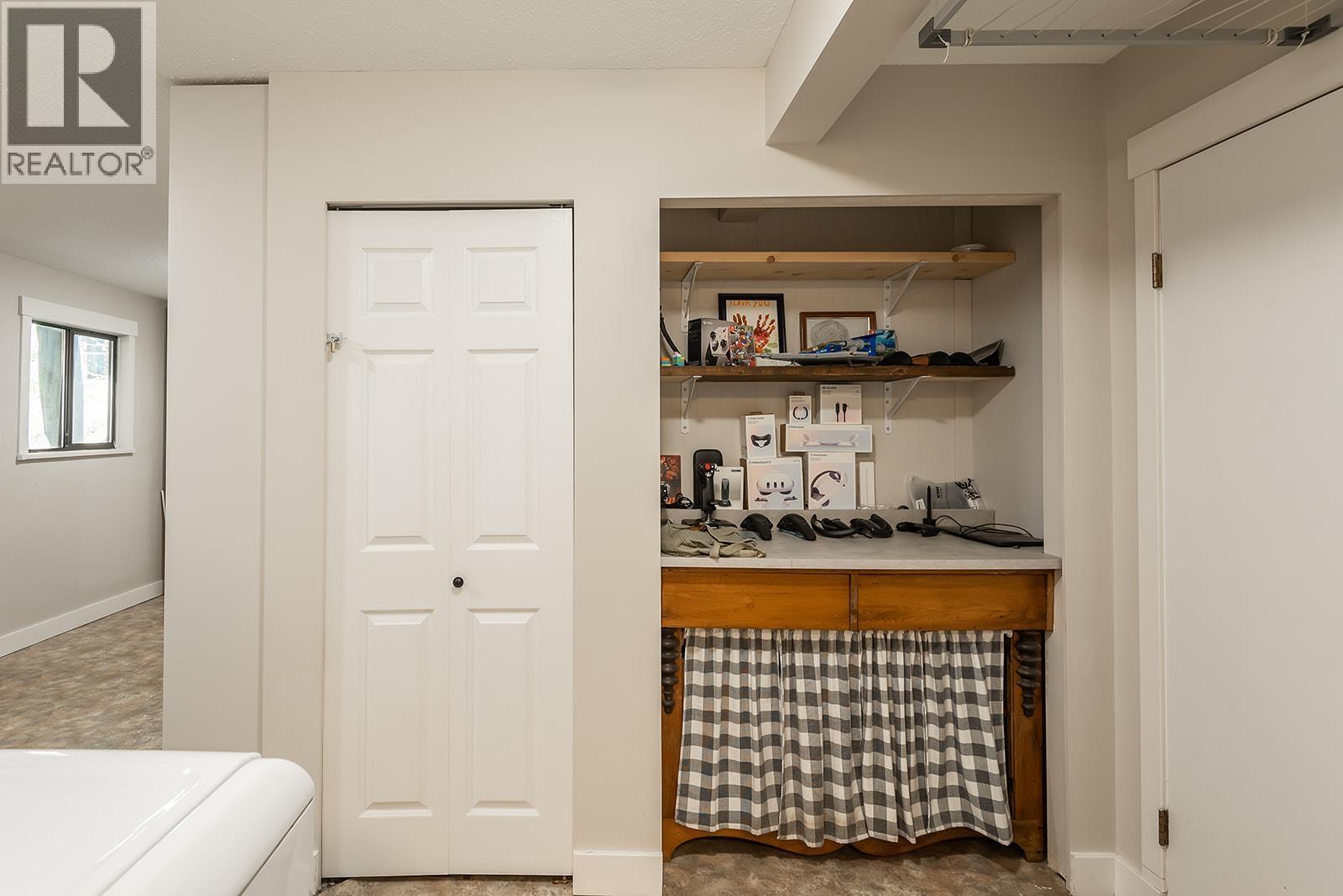 1453 Davidson Road, Gibsons, British Columbia  V0N 1V6 - Photo 26 - R3075331