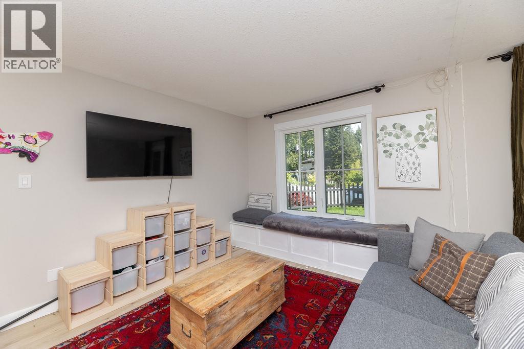 1453 Davidson Road, Gibsons, British Columbia  V0N 1V6 - Photo 28 - R3075331