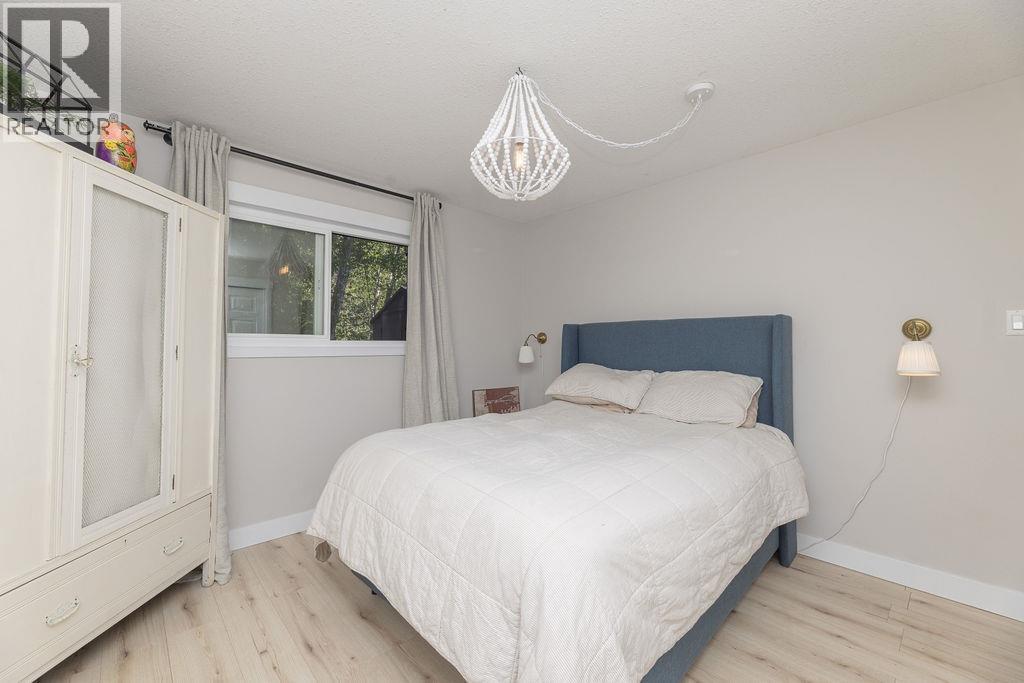 1453 Davidson Road, Gibsons, British Columbia  V0N 1V6 - Photo 31 - R3075331