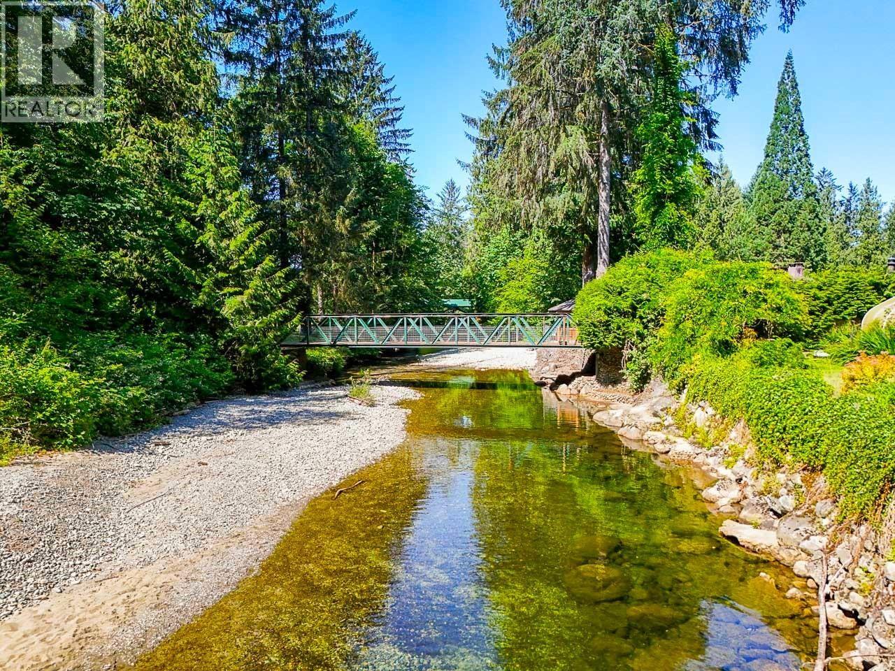 22696 132 Avenue, Maple Ridge, British Columbia  V4R 2R2 - Photo 8 - R3075357