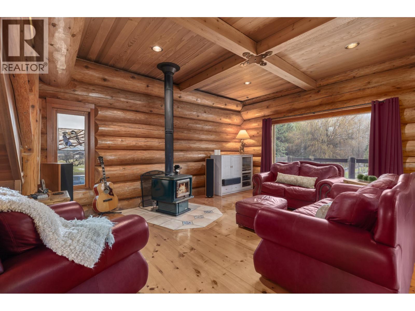 1539 Highway 99, Pemberton, British Columbia  V0N 2L0 - Photo 5 - R3075361