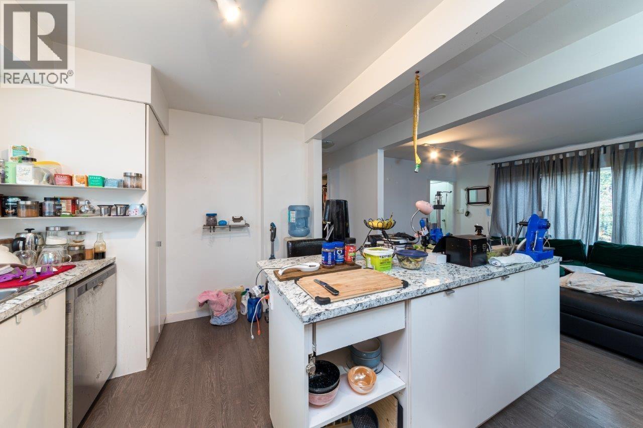 320 Holmes Street, New Westminster, British Columbia  V3L 4X5 - Photo 14 - R3075366