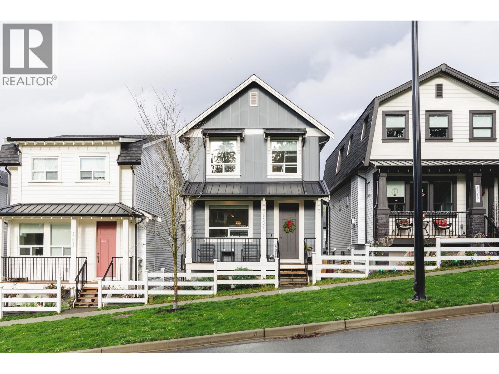 25097 112 AVENUE, Maple Ridge, British Columbia