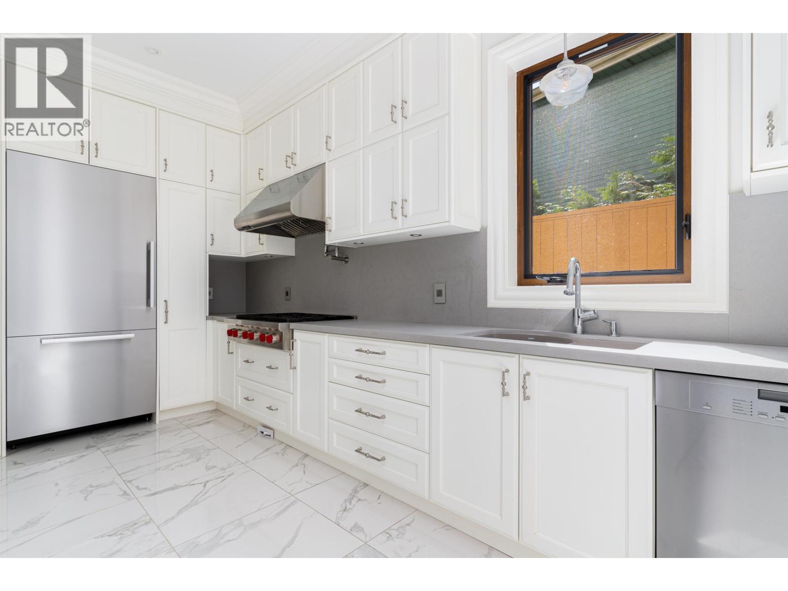 6771 Gamba Drive, Richmond, British Columbia  V7C 2G4 - Photo 18 - R3075393