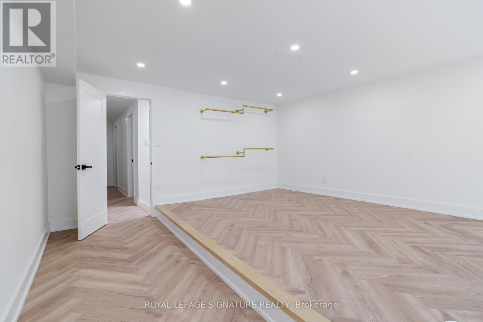 2 - 861 O'connor Drive E, Toronto, Ontario  M4B 2S7 - Photo 19 - E12656990