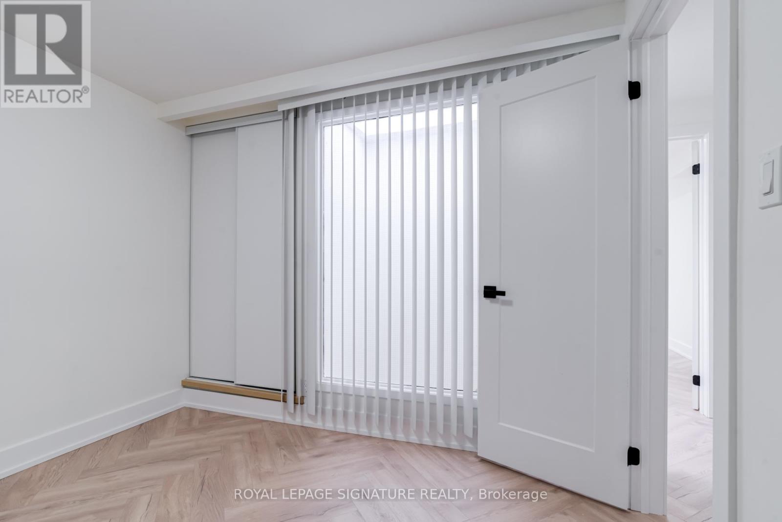 2 - 861 O'connor Drive E, Toronto, Ontario  M4B 2S7 - Photo 23 - E12656990