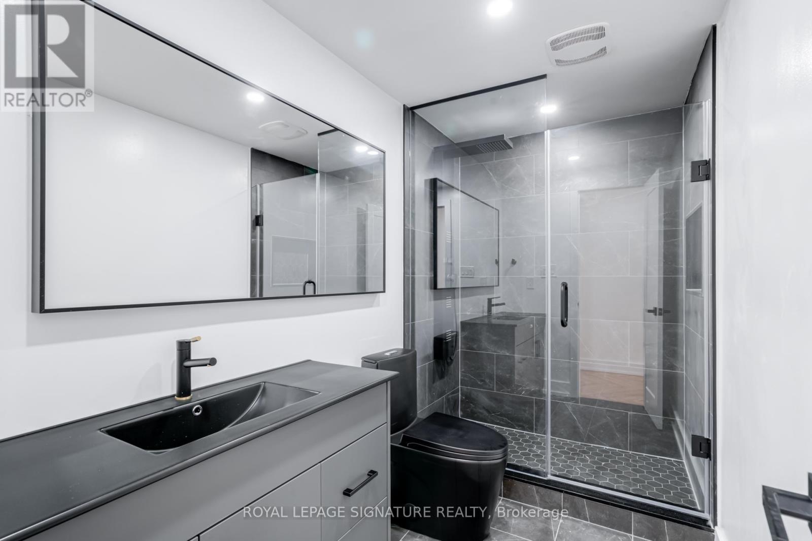 2 - 861 O'connor Drive E, Toronto, Ontario  M4B 2S7 - Photo 24 - E12656990