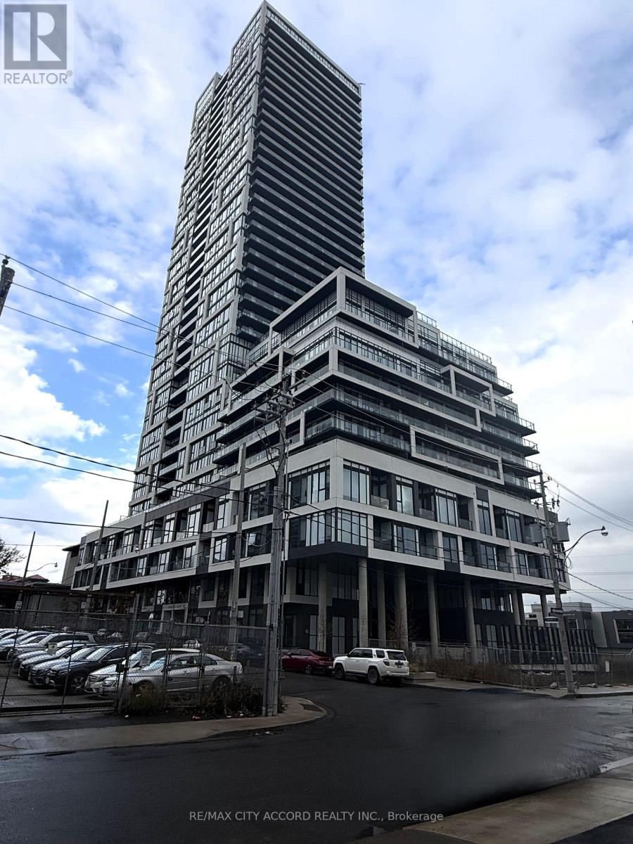 <div class="slider-price">$3,000 Monthly</div><p>2812 - 5 Defries Street, Toronto, Ontario</p>