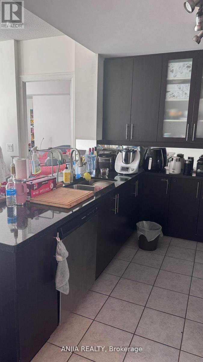 608 - 21 Upper Duke Crescent, Markham, Ontario L6G 0B7 - Photo 2 - N12657000