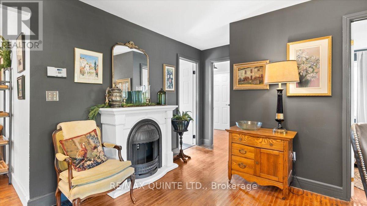 107 Ashley Street, Belleville, Ontario  K0K 2B0 - Photo 22 - X12443998