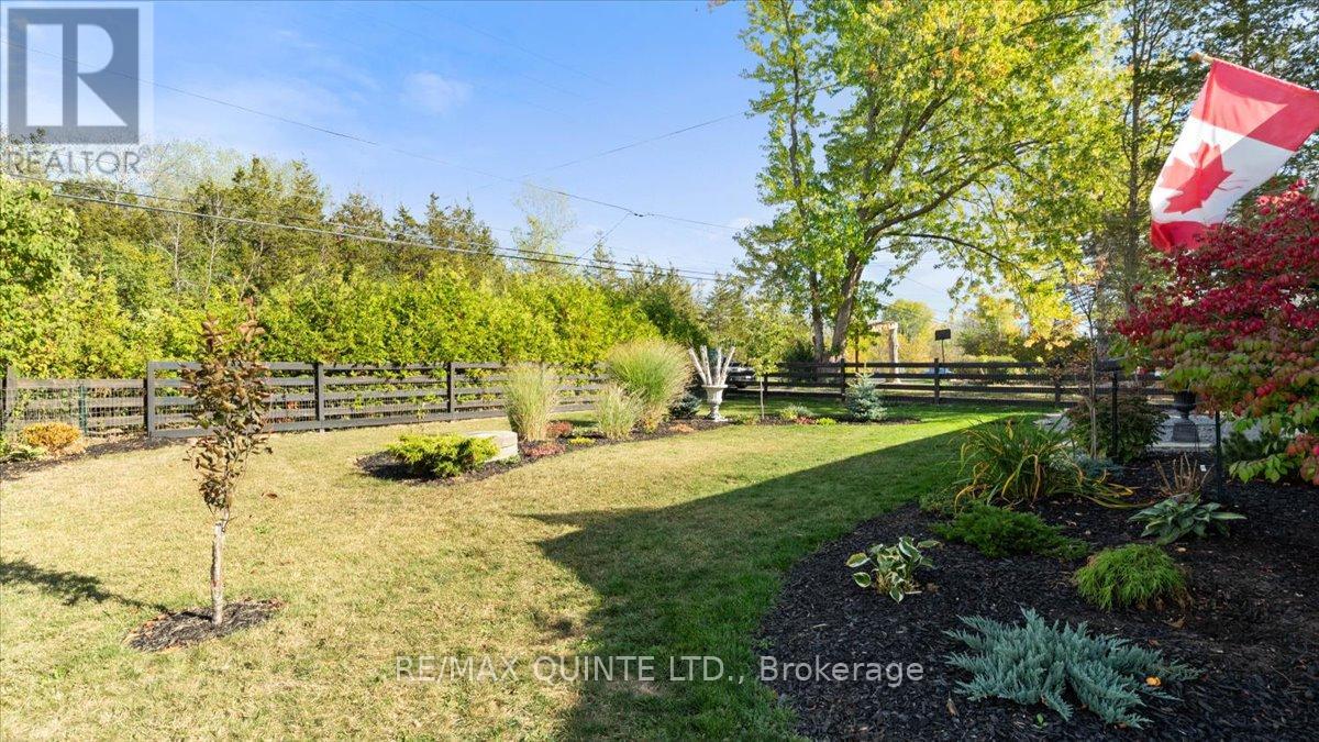 107 Ashley Street, Belleville, Ontario  K0K 2B0 - Photo 8 - X12443998