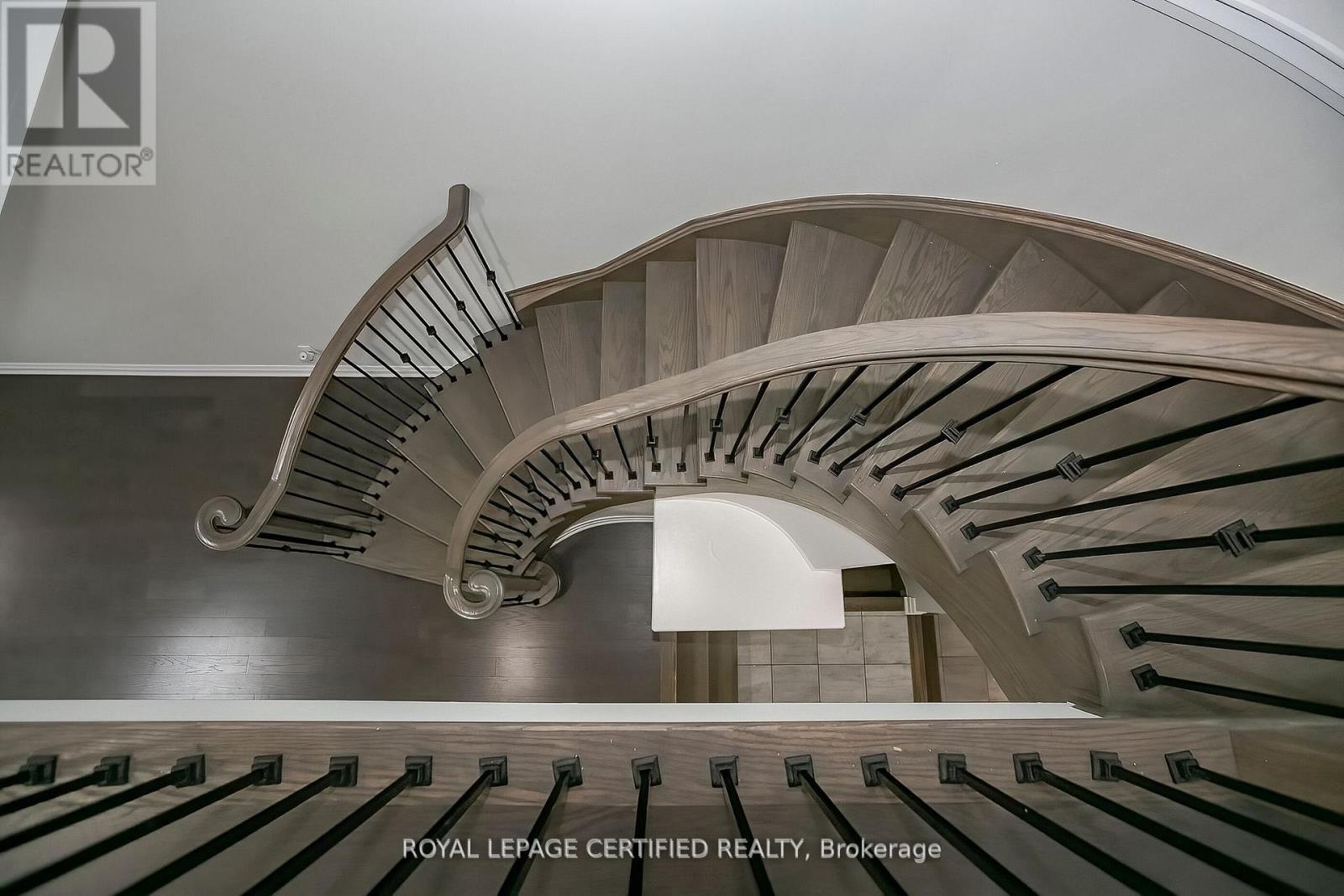 34 Dalbeattie Drive, Brampton, Ontario  L6Y 0E3 - Photo 23 - W12657014