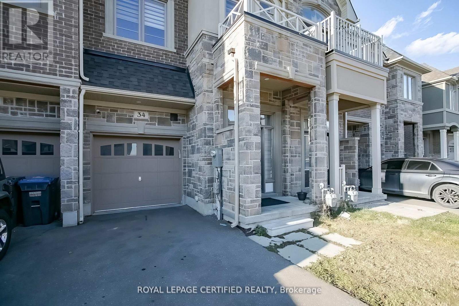 34 Dalbeattie Drive, Brampton, Ontario  L6Y 0E3 - Photo 3 - W12657014