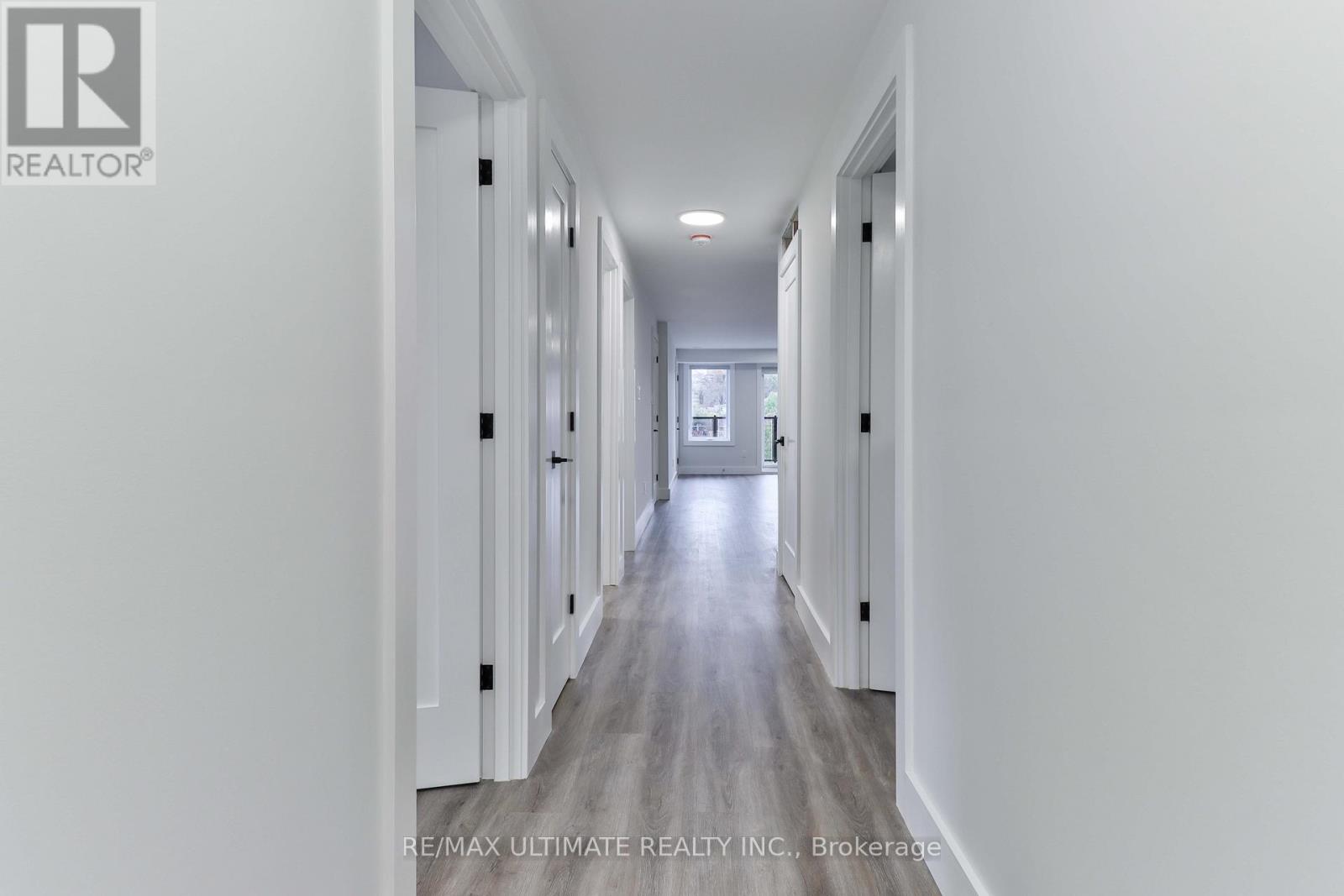 2nd Floor - 6 Chudleigh Road, Toronto, Ontario  M6E 1Y8 - Photo 17 - W12657028