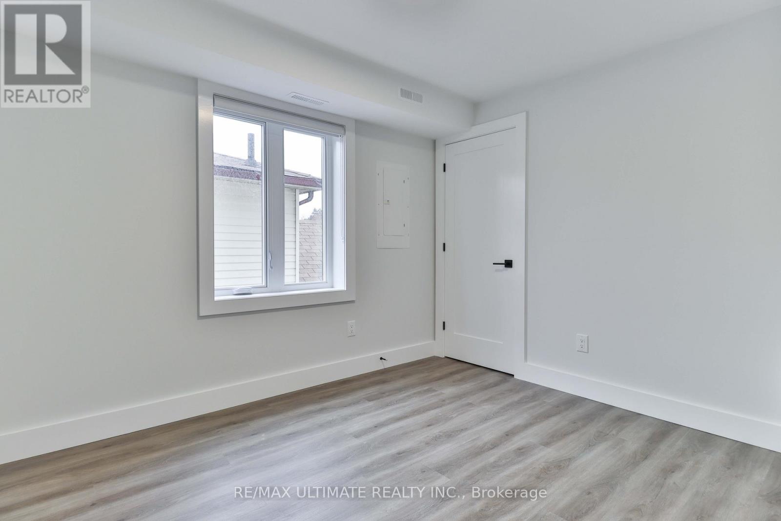 2nd Floor - 6 Chudleigh Road, Toronto, Ontario  M6E 1Y8 - Photo 20 - W12657028