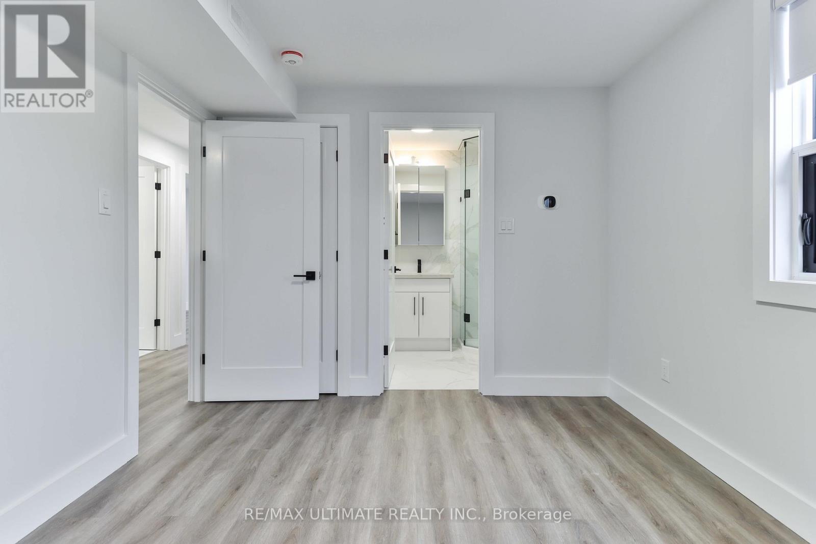 2nd Floor - 6 Chudleigh Road, Toronto, Ontario  M6E 1Y8 - Photo 25 - W12657028