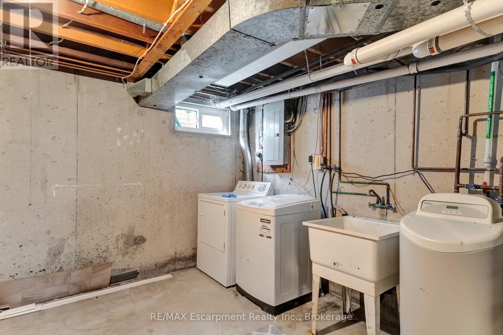 15 - 165 Green Valley Drive, Kitchener, Ontario  N2P 1K3 - Photo 19 - X12657088